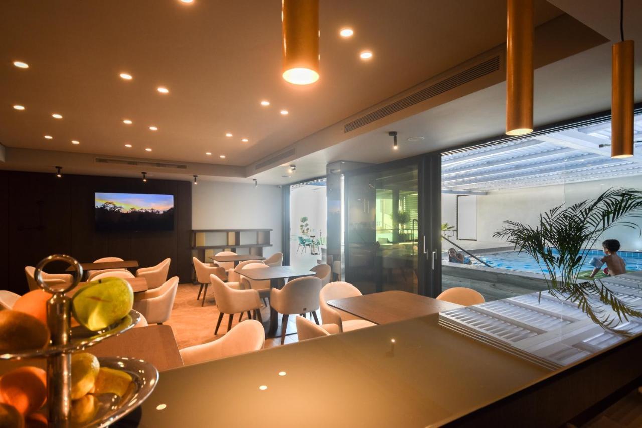 Flamingo Hotel Vlorë Esterno foto