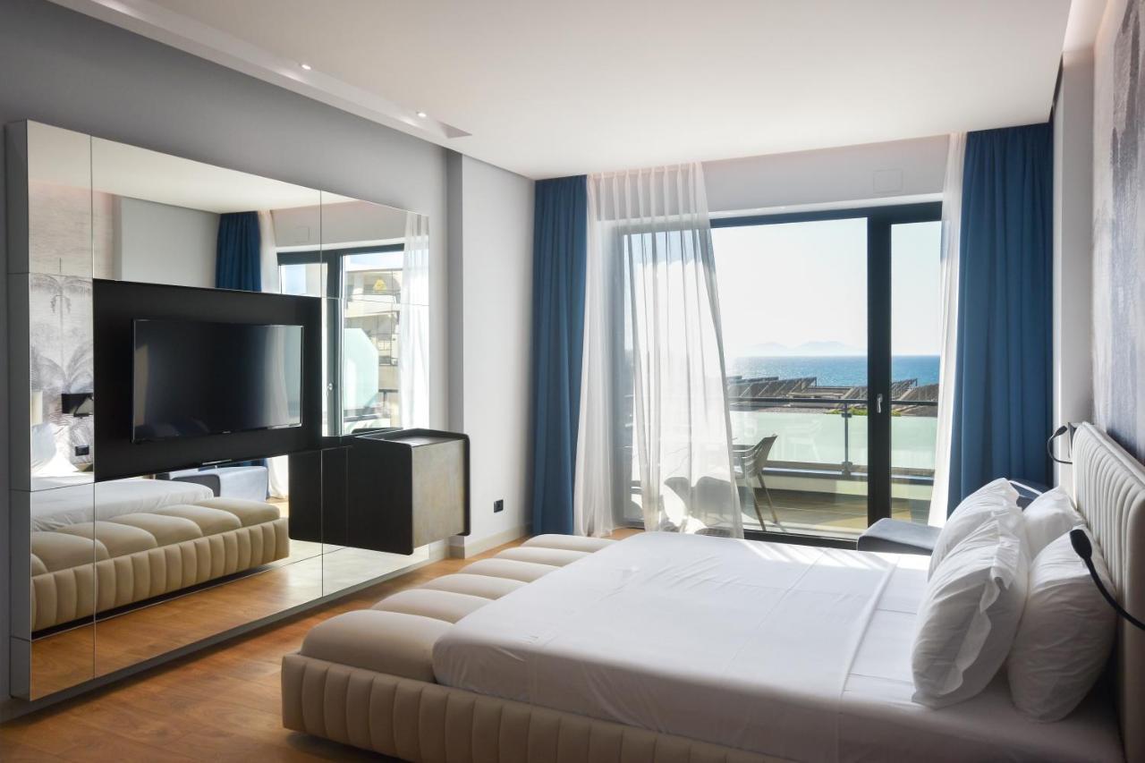 Flamingo Hotel Vlorë Esterno foto