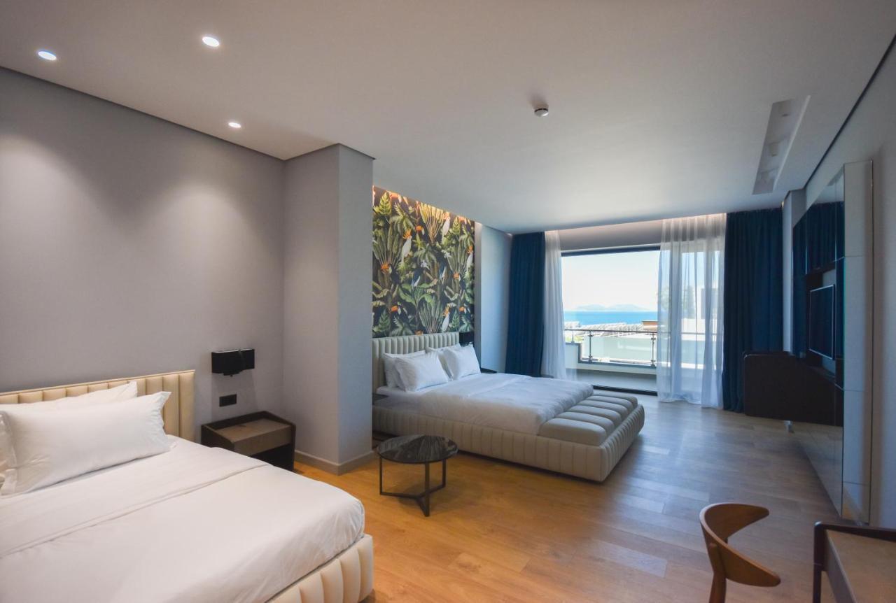 Flamingo Hotel Vlorë Esterno foto